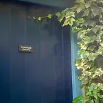 The Coachmans Quarters شقة
